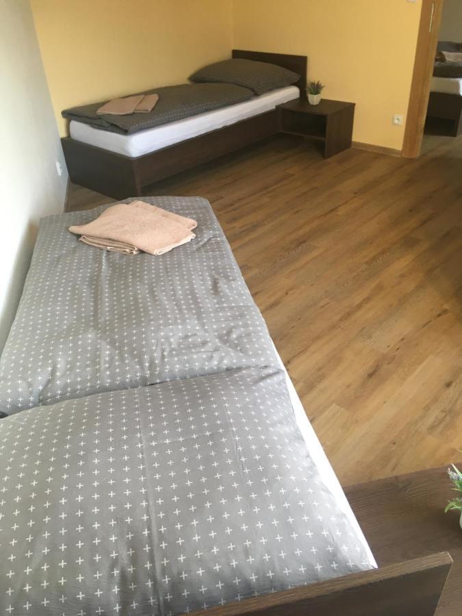 Penzion A Pivnice Varna Velka Bystrice Exterior foto