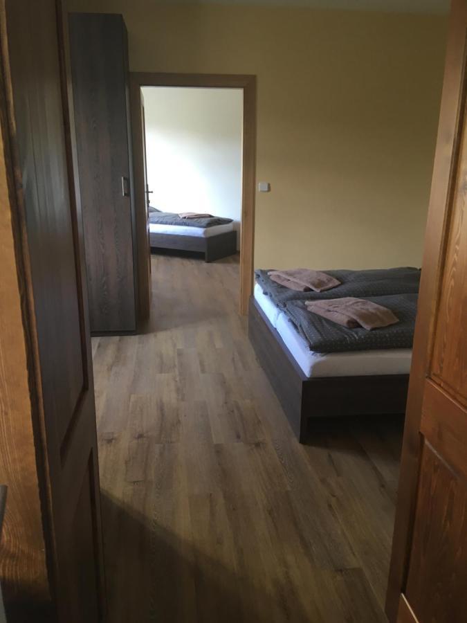 Penzion A Pivnice Varna Velka Bystrice Exterior foto