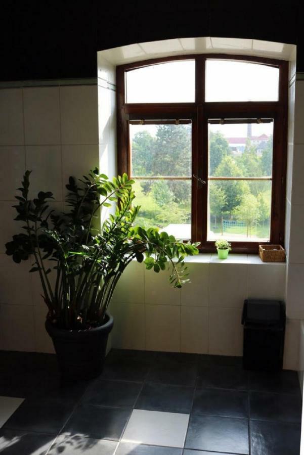 Penzion A Pivnice Varna Velka Bystrice Exterior foto