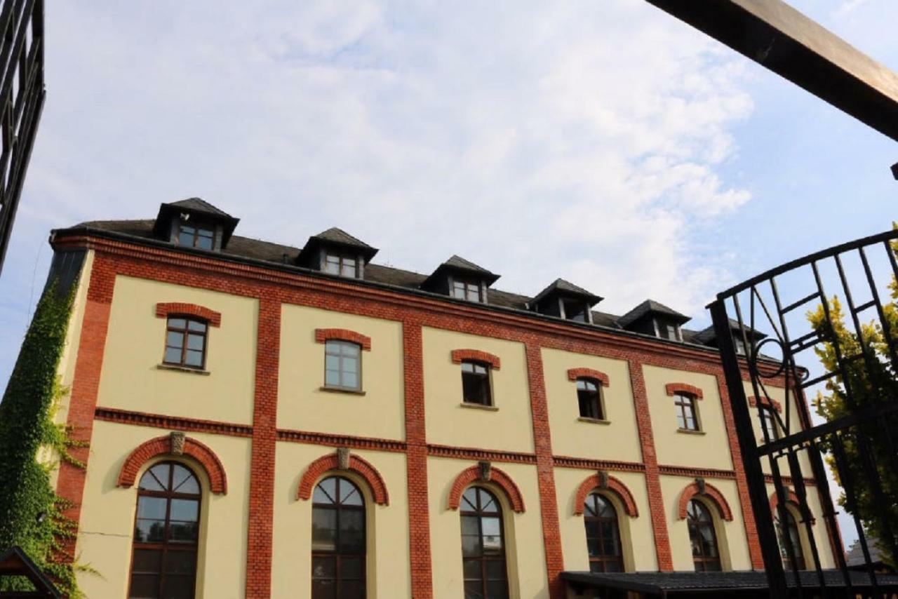 Penzion A Pivnice Varna Velka Bystrice Exterior foto
