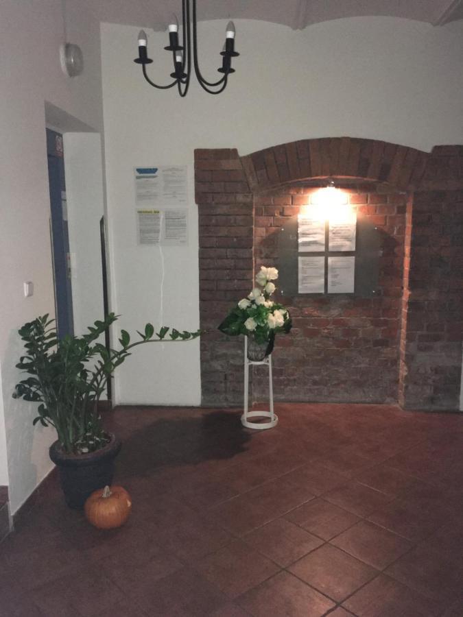 Penzion A Pivnice Varna Velka Bystrice Exterior foto